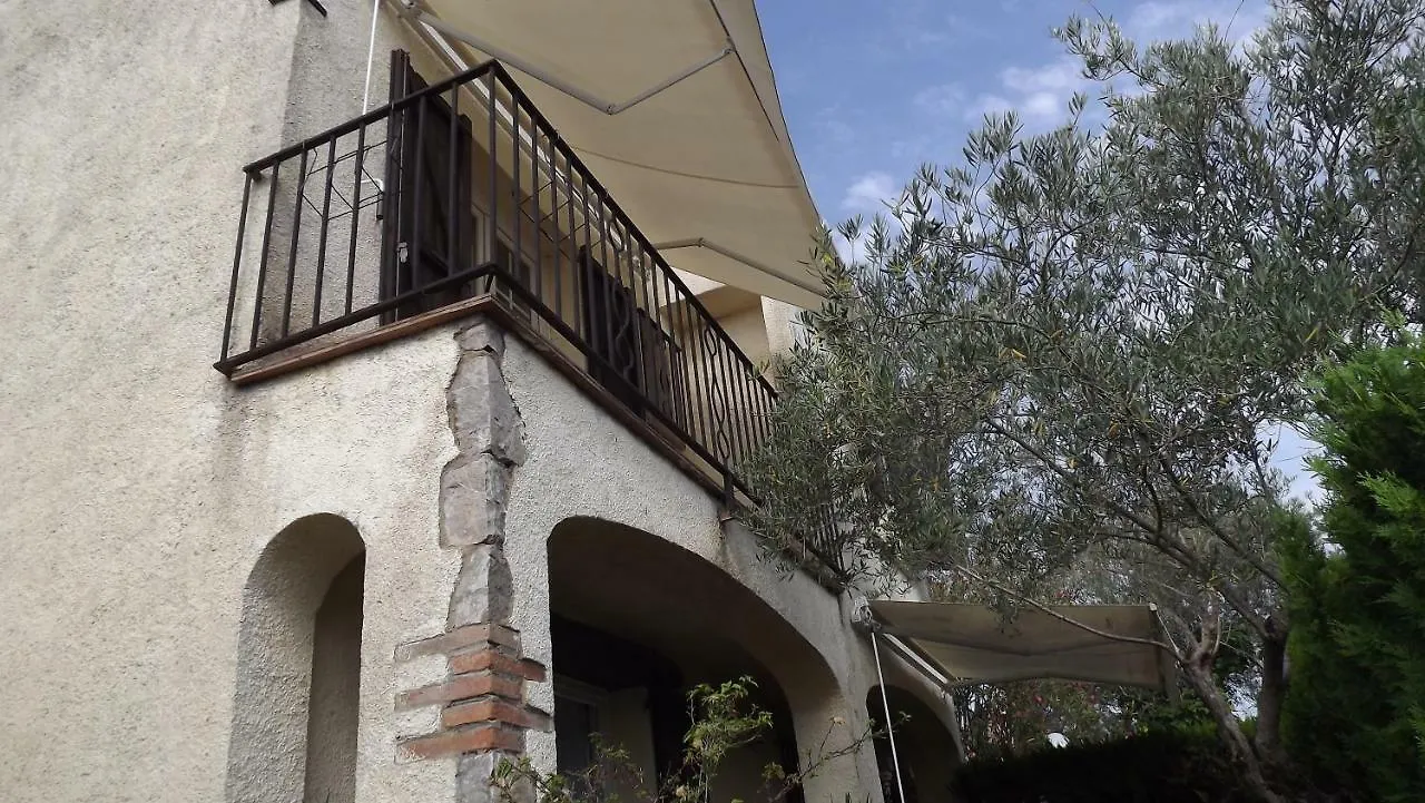 Casa June Torroella De Montgri 0*,